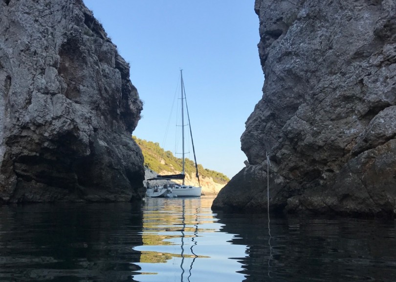 private-sailing-dalmatian-islands-brac-hvar-vis